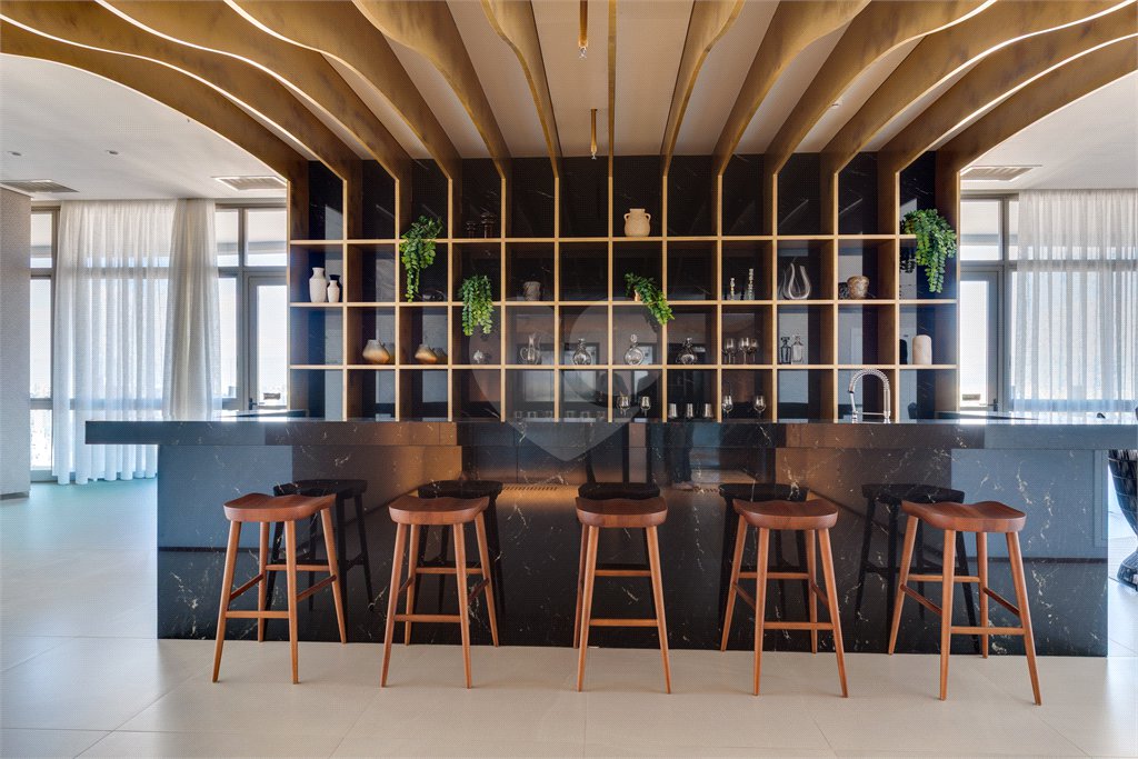 Apartamento à venda com 4 quartos, sendo 3 suítes,  em Brooklin, São Paulo, SP