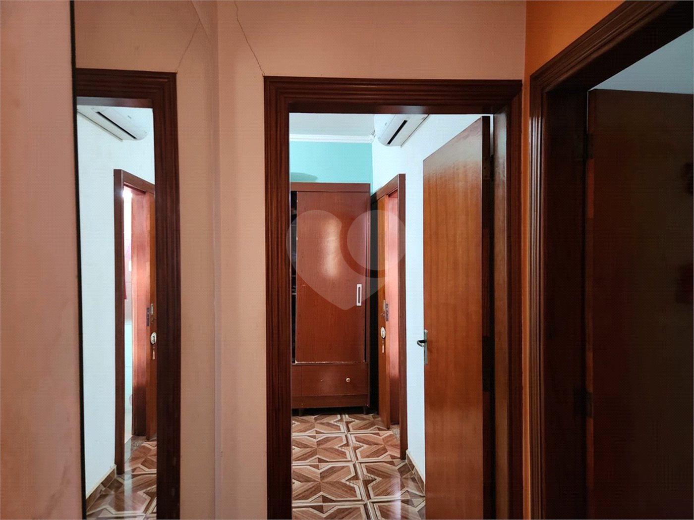 Casa à venda com 5 quartos, sendo 4 suítes, em Jardim do Carmo, Araraquara, SP