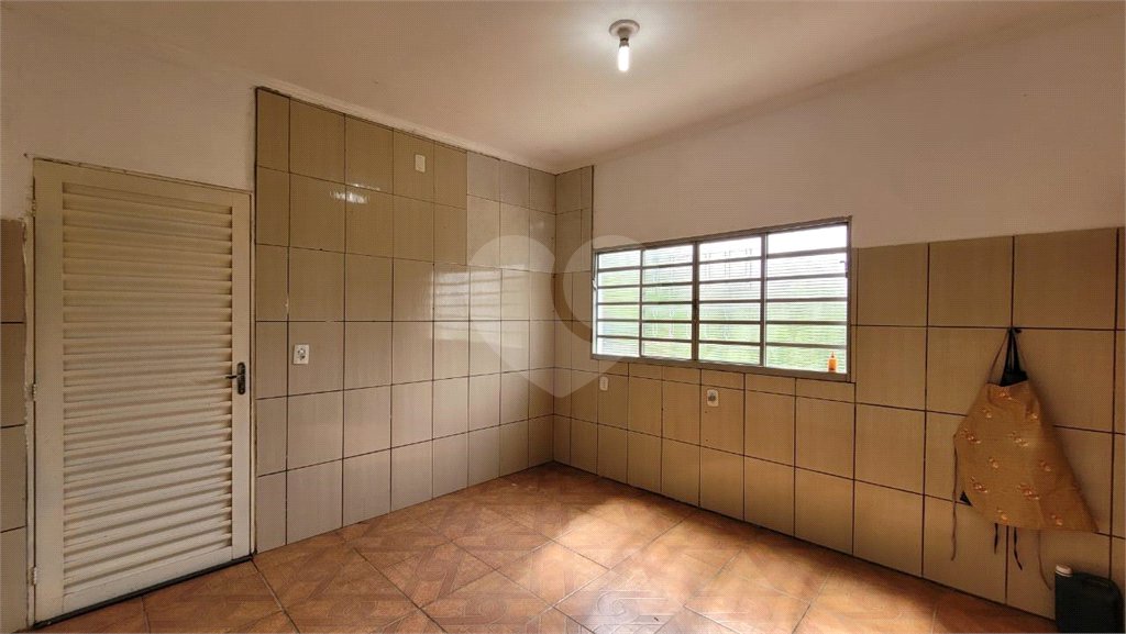 Chácara à venda com 4 quartos, sendo 1 suíte, em Área Rural de Salto, Salto, SP