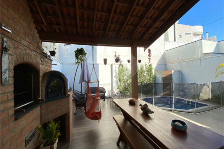 Casa à venda com 3 quartos, sendo 1 suíte,  no condomínio Residencial Viena, Indaiatuba - SP