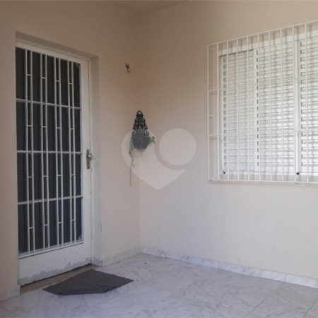 Casa à venda com 4 quartos, sendo 1 suíte, no Centro, São Roque, SP