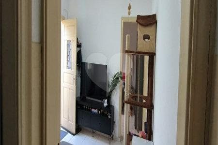 Casa Térrea à venda com 5 quartos, sendo 1 suíte, em Chora Menino, São Paulo, SP
