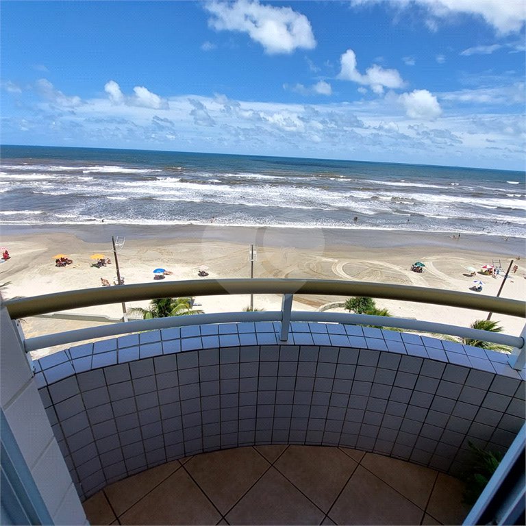 Apartamento à venda com 2 quartos, sendo 1 suíte,  em Vera Cruz, Mongaguá, SP