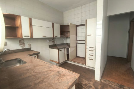 Casa à venda com 3 quartos, sendo 1 suíte, em Vila Santana, Araraquara, SP