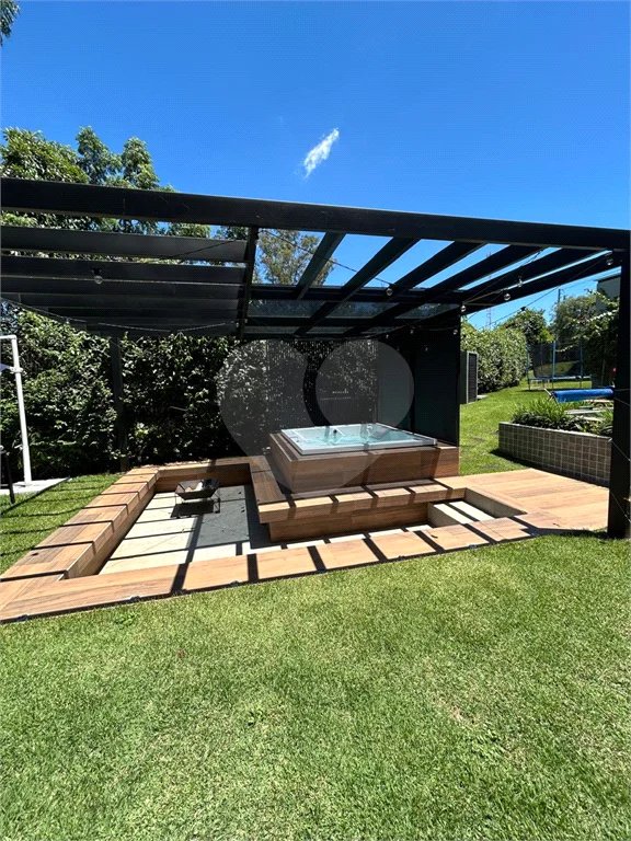 Belíssima Casa à venda com 453m², 4 suítes e 5 vagas de garagem em Atibaia!!!!