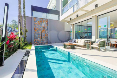 CASA DE ALTO PADRÃO 587m² - OPORTUNIDADE UNICA À VENDA NO SWISS PARK!
