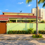 Casa à venda com 3 suítes em Indaiá, Caraguatatuba, SP