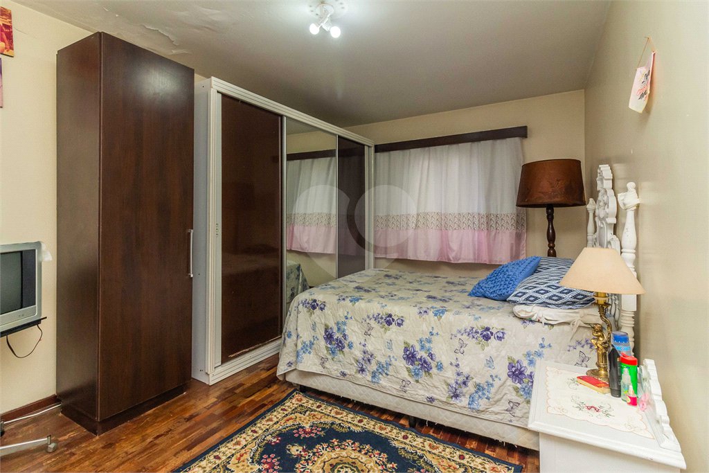 Sobrado à venda com 4 quartos, sendo 1 suíte, em Tremembé, São Paulo, SP