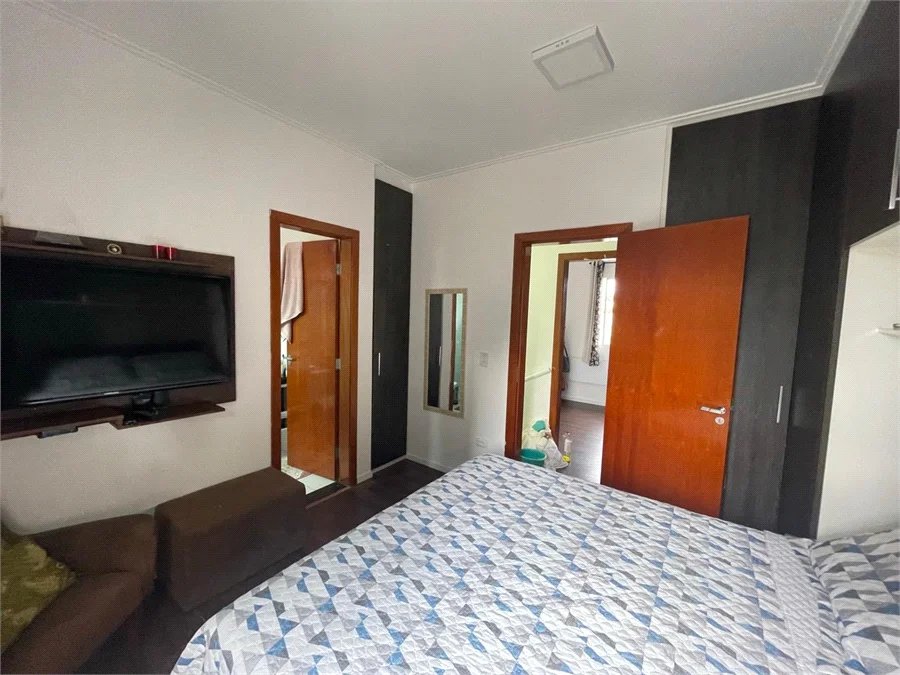 Casa à venda com 2 suítes no condomínio Cotia, Cotia - SP