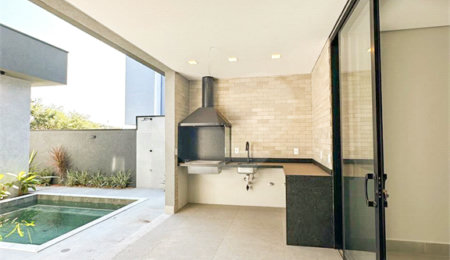 Casa à venda com 3 suítes no condomínio Residencial Mont'alcino, Valinhos - SP