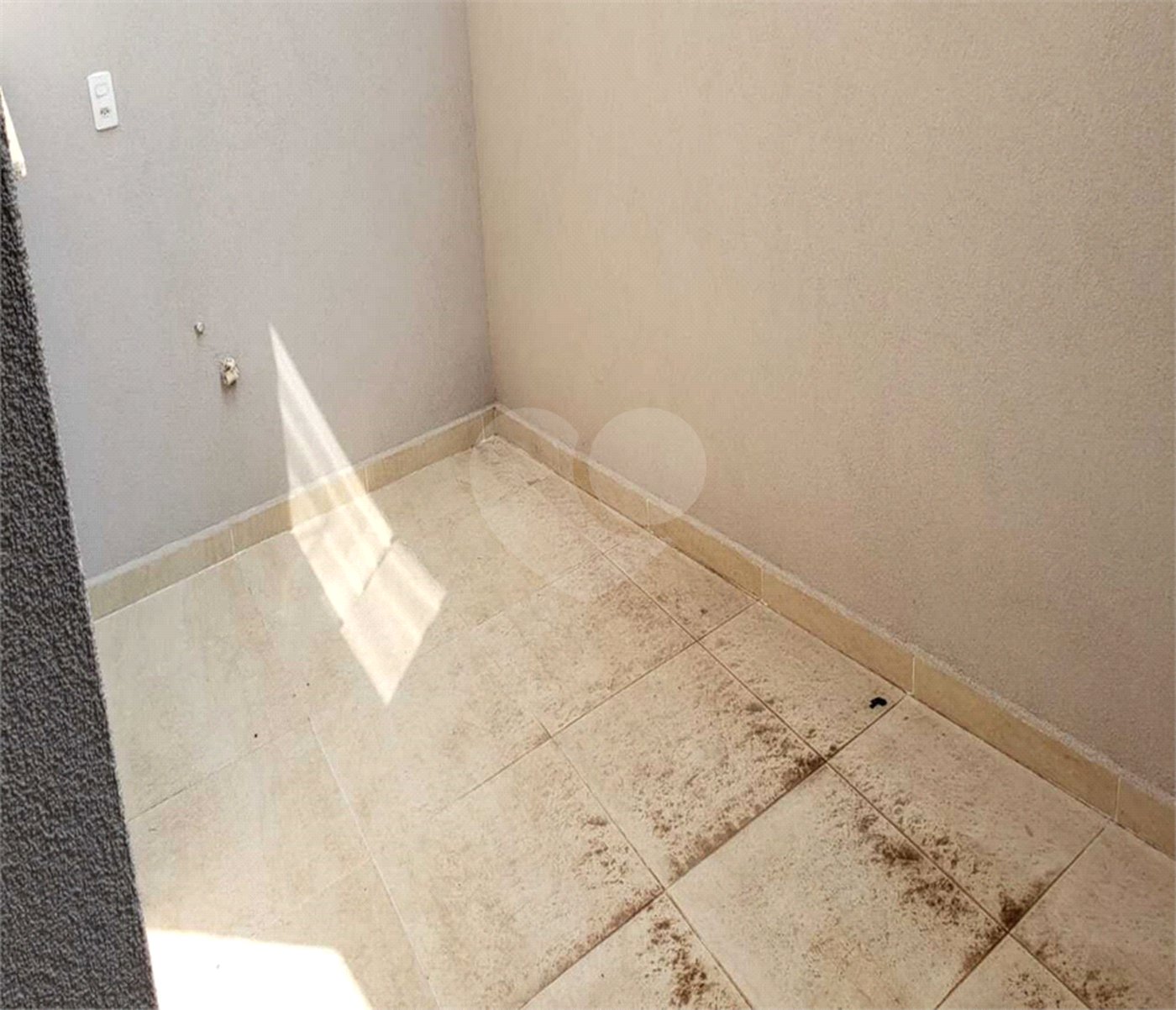 Sobrado à venda com 3 quartos, sendo 1 suíte, em Vila Romero, São Paulo, SP