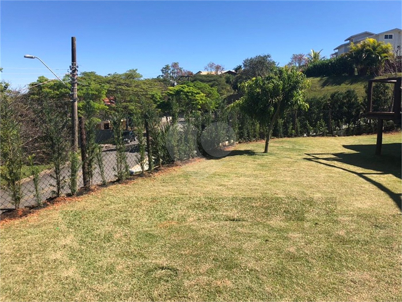 Casa à venda com 6 suítes no condomínio Jardim Primavera, Louveira - SP