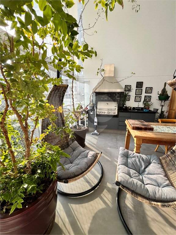 Apartamento à venda com 3 suítes em Vila Andrade, São Paulo, SP