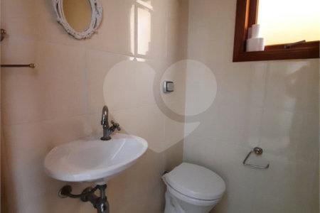 Casa para alugar com 3 quartos, sendo 1 suíte,  no condomínio Residencial Sol Francisco, São Paulo - SP