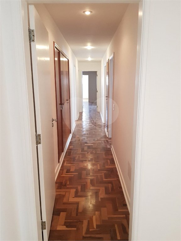 Apartamento à venda com 4 quartos, sendo 2 suítes, em Higienópolis, São Paulo, SP