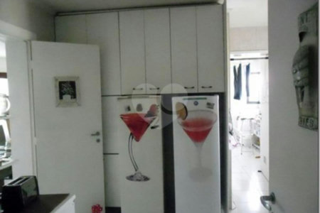 Apartamento à venda com 3 quartos, sendo 1 suíte, em Vila Andrade, São Paulo, SP