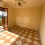Casa à venda com 3 quartos, sendo 1 suíte, no condomínio Estância Marambaia, Vinhedo - SP