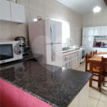 Casa à venda com 3 quartos, sendo 1 suíte, em Vila Santa Helena, Atibaia, SP