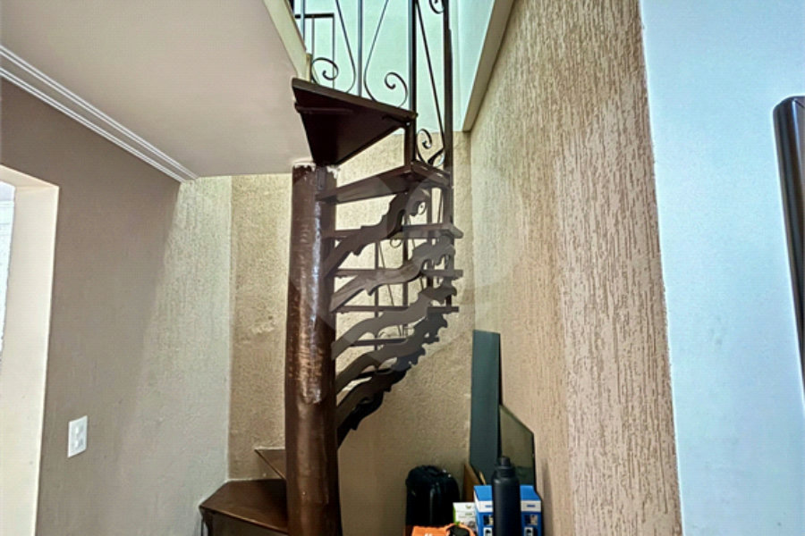 Sobrado à venda com 6 quartos, sendo 5 suítes, em Tremembé, São Paulo, SP