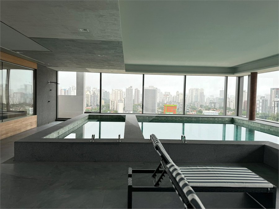 Studio à venda ou para alugar com 1 suíte em Indianópolis, São Paulo, SP