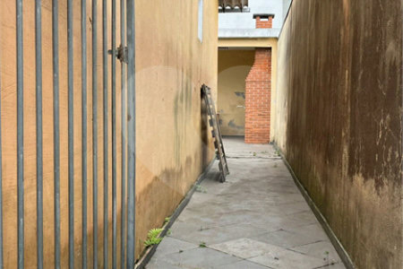 Casa Térrea à venda com 3 quartos em Jardim Dom José, São Paulo, SP
