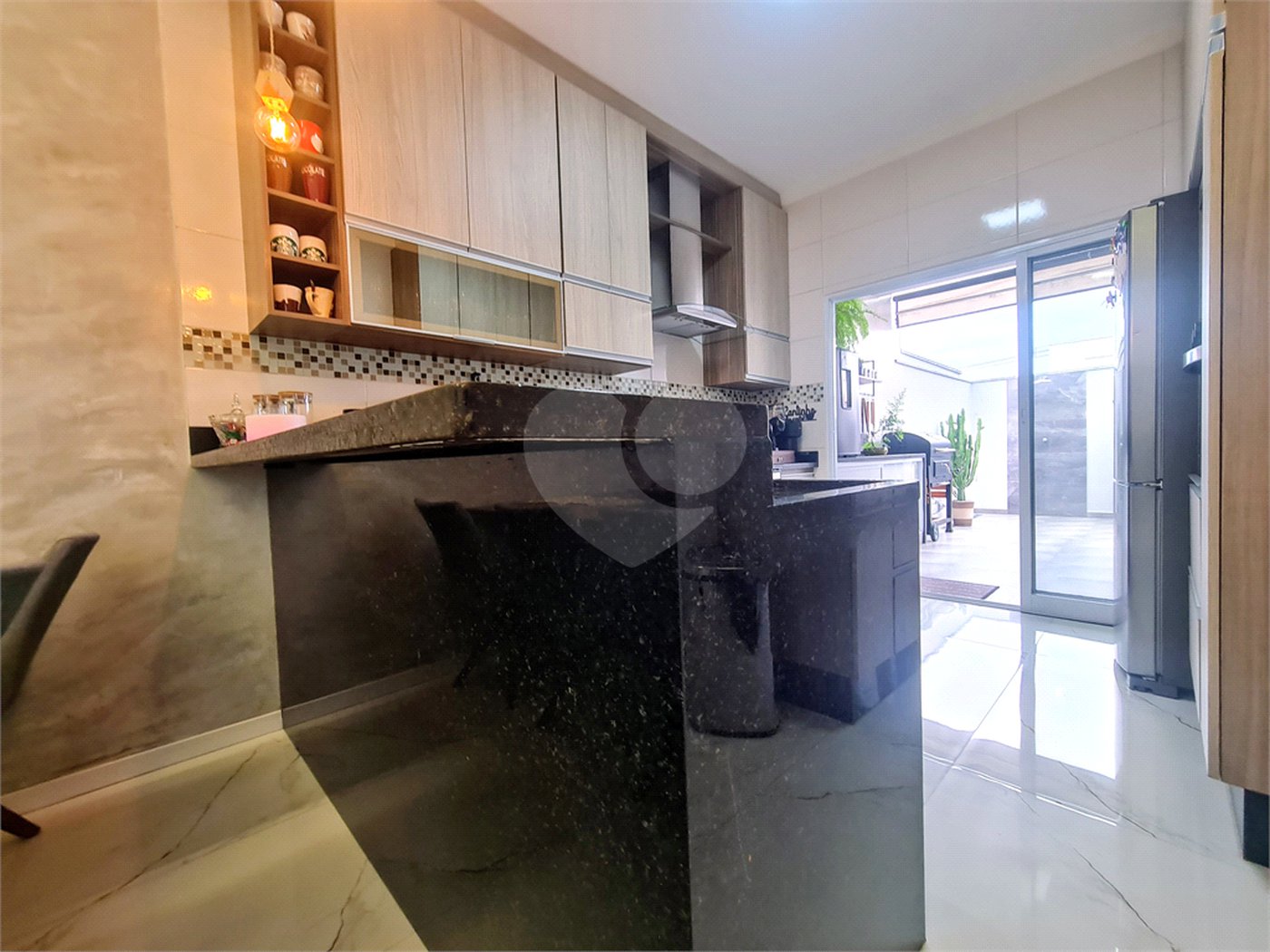 Casa à venda com 3 quartos, sendo 1 suíte, no condomínio Horto Florestal Iii, Sorocaba - SP