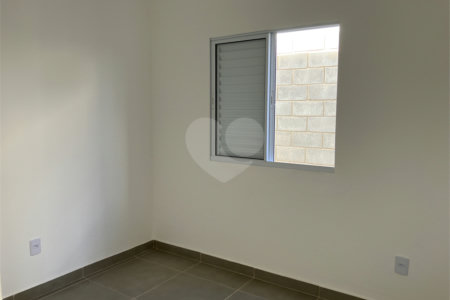 Casa à venda com 3 quartos, sendo 1 suíte,  no condomínio Residencial Vila Amarone, Sorocaba - SP