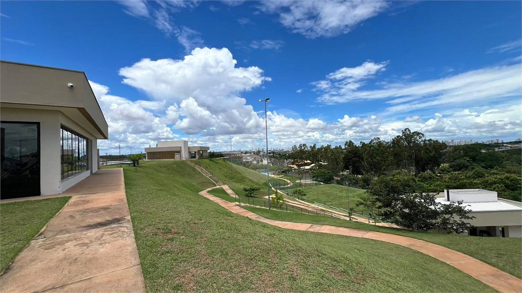Casa à venda com 3 suítes no condomínio Brisas Horizontal, Cuiabá - MT