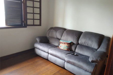 Sobrado à venda com 4 quartos, sendo 2 suítes, em Jardim Franca, São Paulo, SP