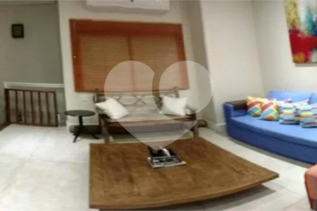 Duplex à venda com 3 quartos, sendo 1 suíte, em Vila Andrade, São Paulo, SP