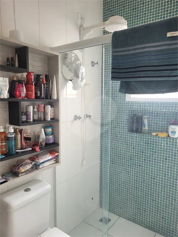 Casa à venda com 3 quartos, sendo 1 suíte, no condomínio Residencial Isabel, São Paulo - SP
