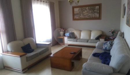 Casa à venda com 4 suítes em Jardim Itália, Itapetininga, SP