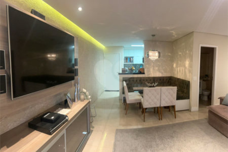 Apartamento à venda com 2 suítes em Parque Reboucas, São Paulo, SP