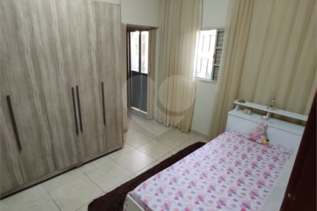 Sobrado à venda com 4 quartos, sendo 1 suíte, em Vila Maria Alta, São Paulo, SP