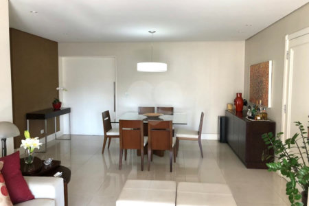 Apartamento à venda com 4 quartos, sendo 3 suítes,  em Cidade Monções, São Paulo, SP