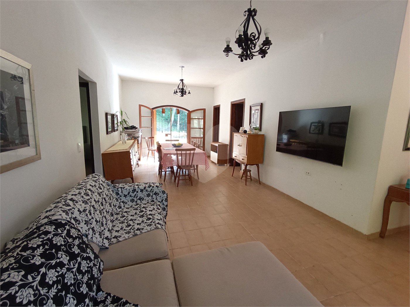 Chácara à venda com 2 quartos, sendo 1 suíte, em Caete (mailasqui), São Roque, SP