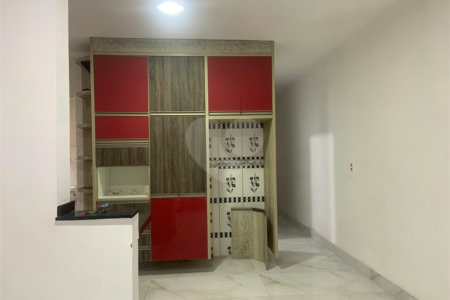 Casa em condomínio à venda com 2 quartos, sendo 1 suíte,  em Conjunto Bom Pastor, Mogi das Cruzes, SP