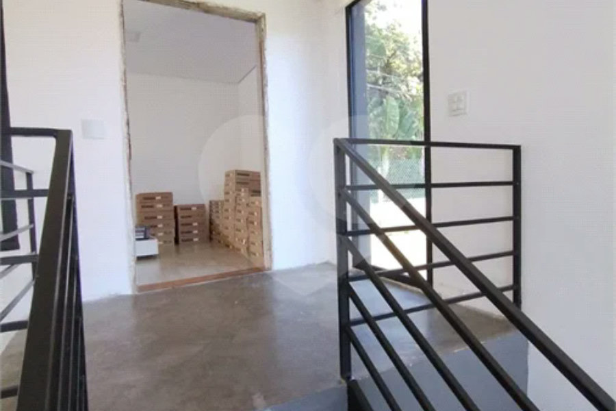 Casa à venda ou para alugar com 3 quartos, sendo 1 suíte, no condomínio Alpes da Cantareira, Mairiporã - SP