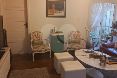 Sobrado à venda com 3 quartos, sendo 1 suíte, em Cambuci, São Paulo, SP