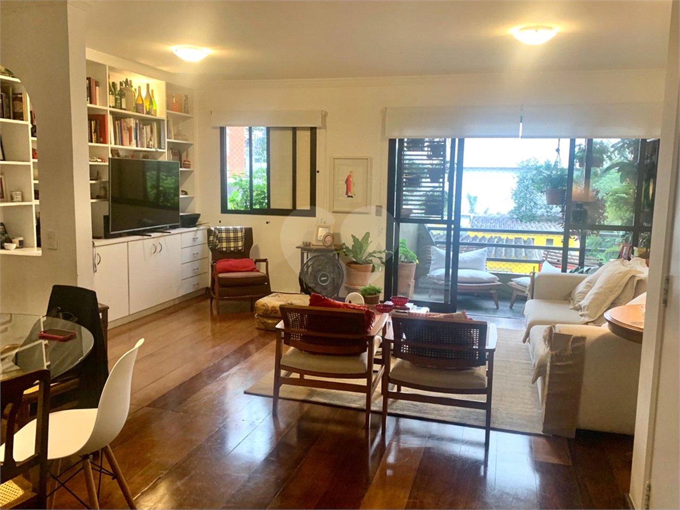Apartamento à venda com 2 quartos, sendo 1 suíte,  em Real Parque, São Paulo, SP