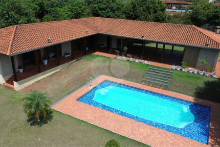 Chácara à venda com 3 quartos, sendo 1 suíte, em Chácara Flora Araraquara, Araraquara, SP