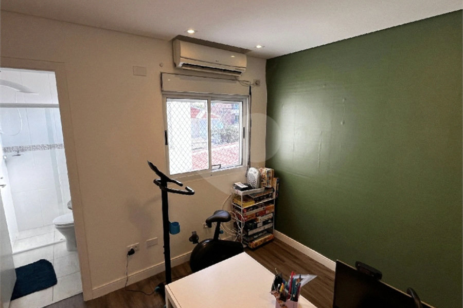 Casa à venda com 3 suítes no condomínio Barbará IV, São Paulo - SP