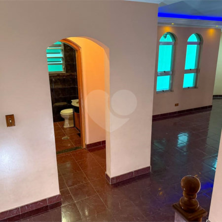 Sobrado à venda com 3 quartos, sendo 1 suíte, em Cidade Líder, São Paulo, SP