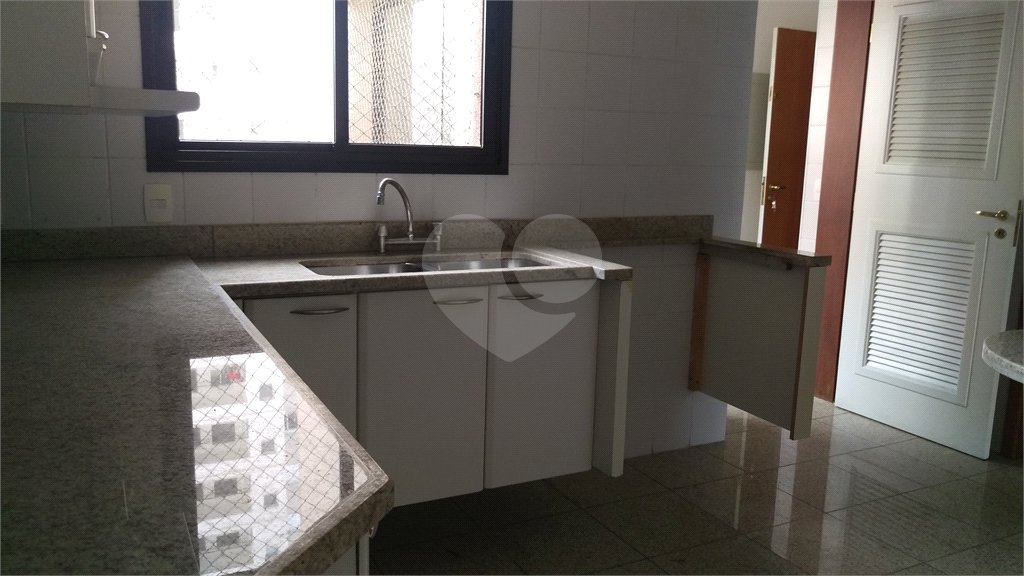 Apartamento à venda com 4 suítes em Vila Suzana, São Paulo, SP