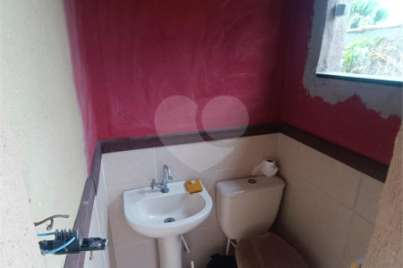 Casa à venda com 3 quartos, sendo 1 suíte, em Caminho de Búzios, Cabo Frio, RJ