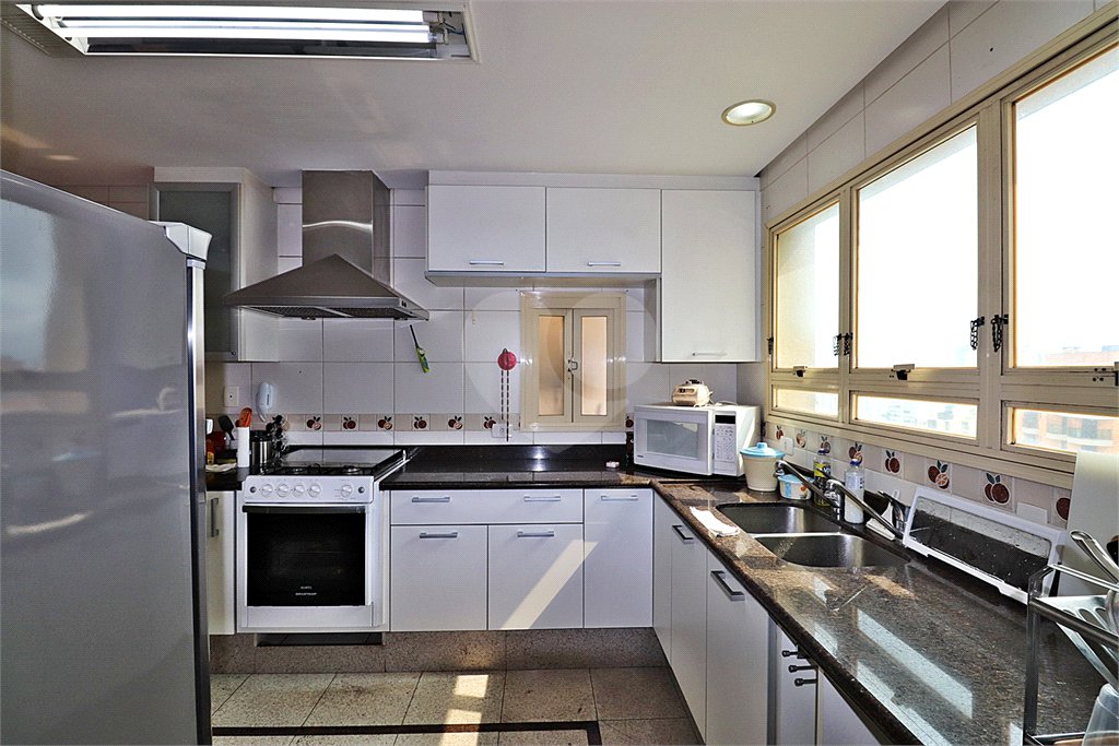 Apartamento à venda com 4 suítes em Santana, São Paulo, SP