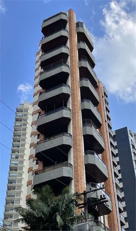 Apartamento à venda com 4 suítes em Vila Suzana, São Paulo, SP