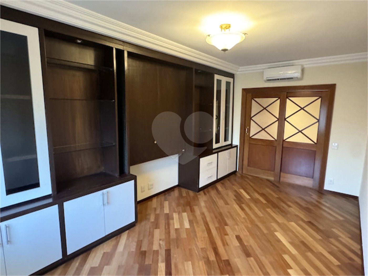 Cobertura à venda ou para alugar com 5 quartos, sendo 4 suítes, em Santo Amaro, São Paulo, SP