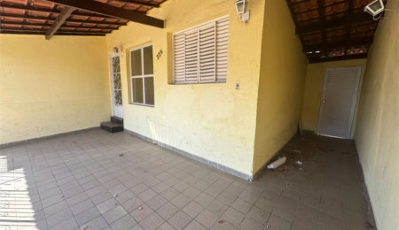 Casa à venda com 4 quartos, sendo 1 suíte,  em Vila Maria, Itapetininga, SP
