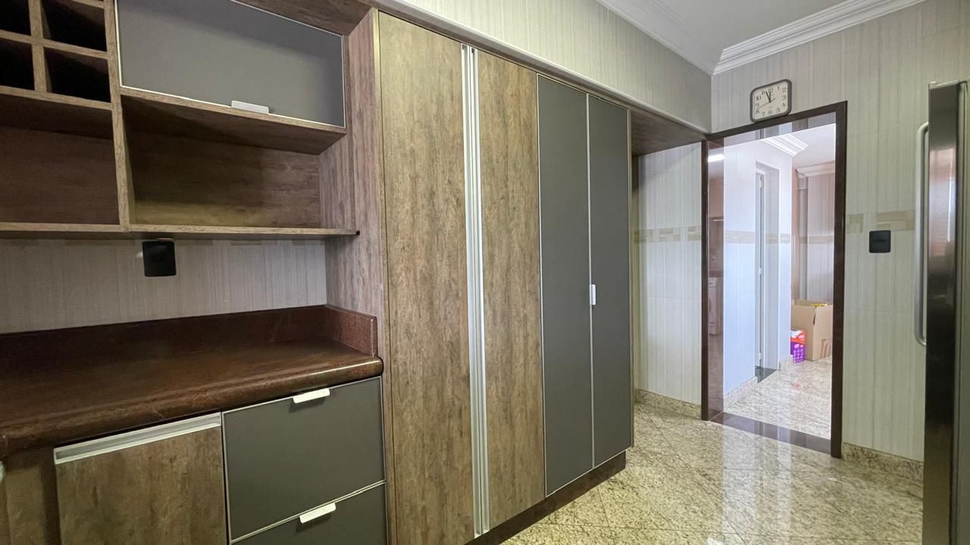 Apartamento com 4 dormitórios à venda, 240 m² por R$ 2.000.000,00 - Ponta da Praia - Santos/SP